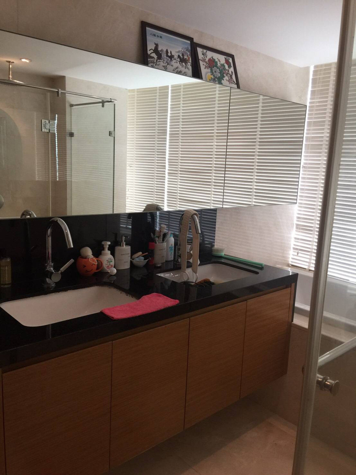 ห้องใหญ่ 3 ห้องนอน ใจกลางทองหล่อ มีอ่างอาบน้ำและมีระเบียง – รูปที่ 4