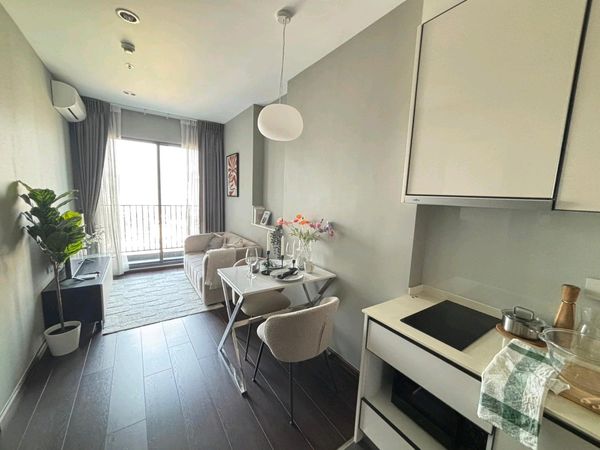 For rent 🌳🌳C ekkamai 🌳🌳 ห้องสวย พร้อมอยู่ แต่งสวย จัดเต็ม 🎈corner room   🌳🌳