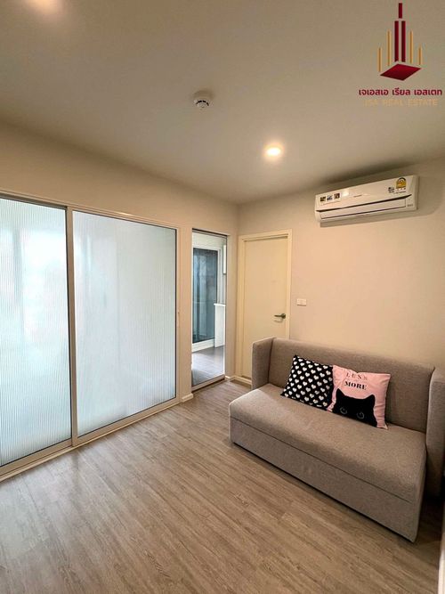 ✨ For Rent: Blue Phahonyothin 35 Condo ✨  💰 Only 14,000 THB/month