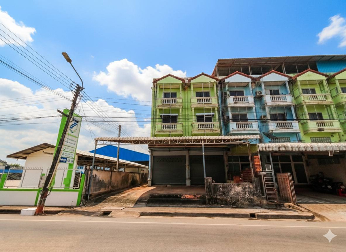 95718 - ขาย อาคารพาณิชย์ทำเลทอง 4 ชั้น 2 คูหาตีทะลุ ใจกลางพนมสารคาม - ติดถนนใหญ่ ย่านธุรกิจหลักของฉะเชิงเทรา!