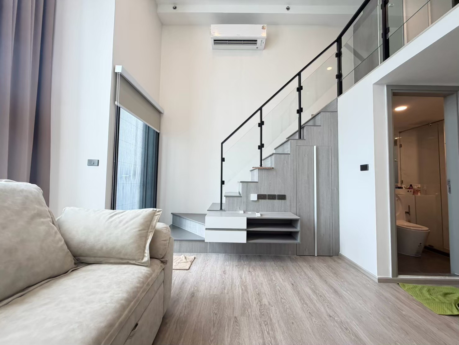 🏙️ For Rent (🚫Not Pet Friendly): Origin Plug &amp; Play Sirindhorn Station 💰 ราคา: 18,000 บาท/เดือน*