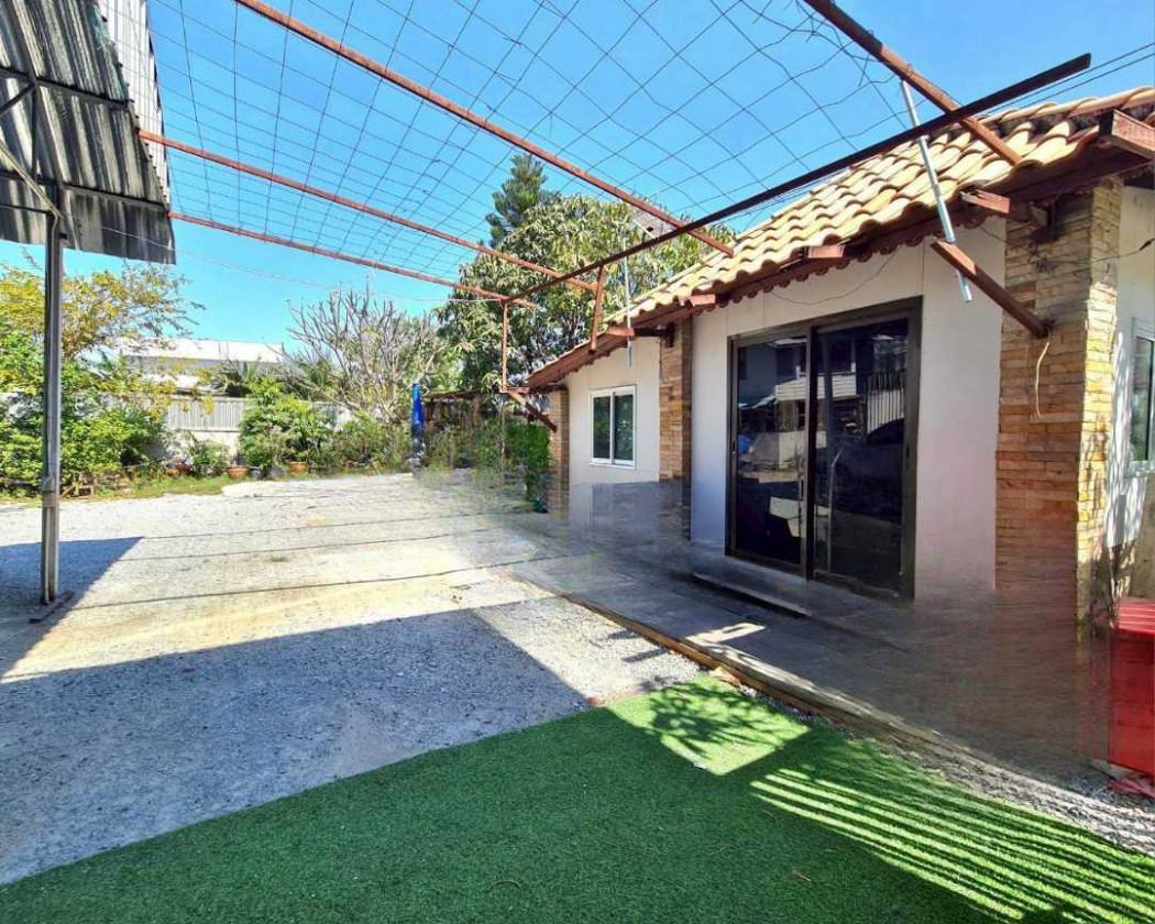 ขาย บ้านเดี่ยว พร้อมที่ดิน 180 ตรม 1 งาน 50 ตรว ใกล้คลองส่งน้ำสุวรรณภูมิ