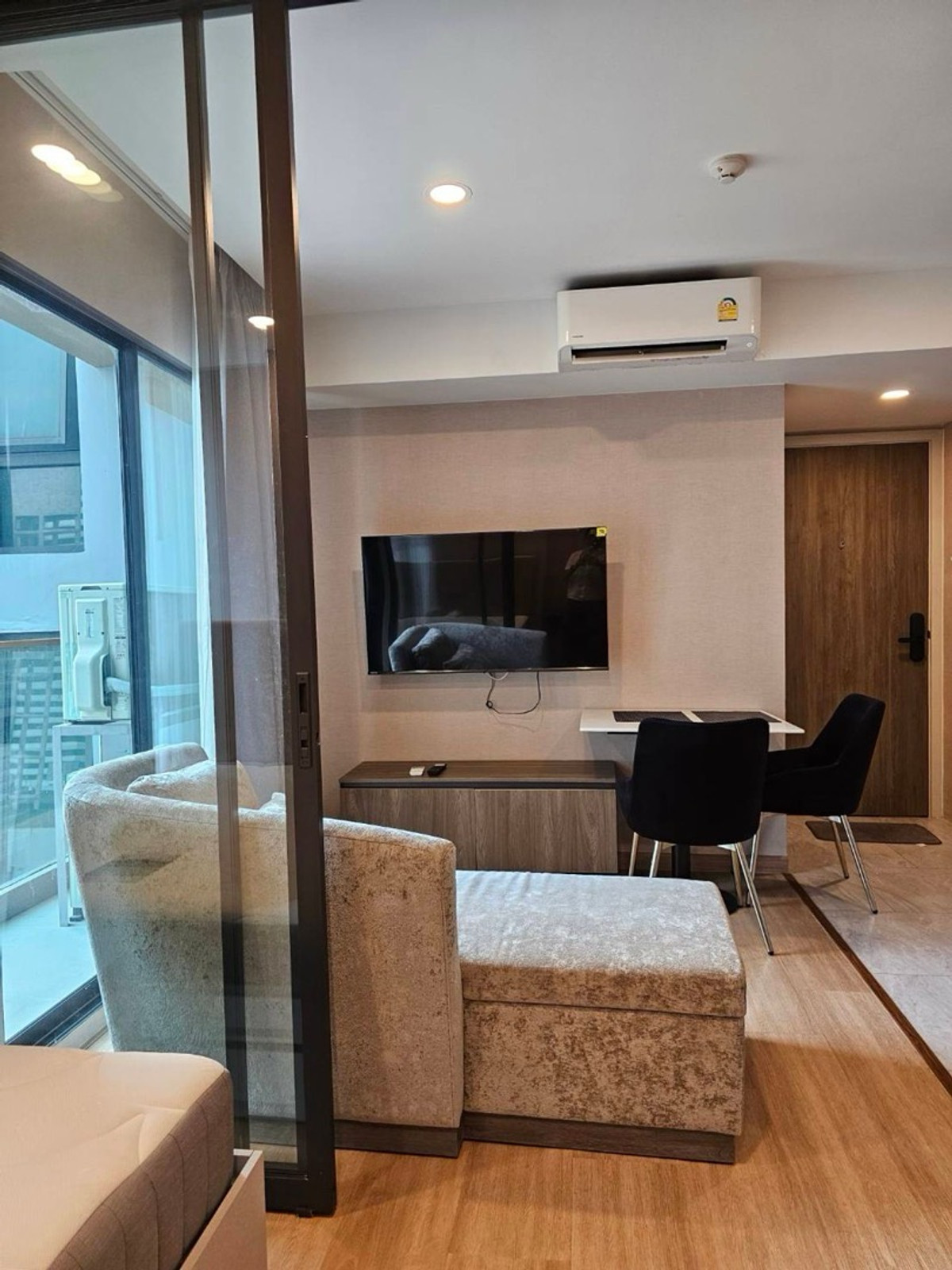 Condo for sale, Lloyd Soonvijai Center - Thonglor (LLOYD Soonvijai - Thonglor), corner room – รูปที่ 4