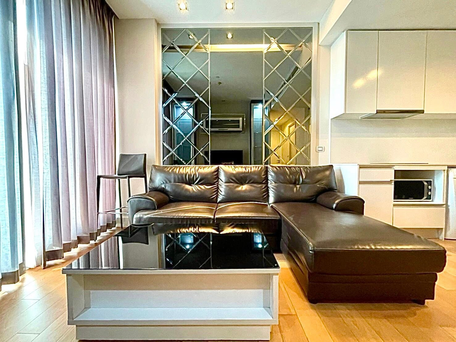 เช่าด่วน 🔥Equinox Phahol-vobha 63ตรม. Renovated, Furniture จัดเต็ม, ตึกเดียวในย่าน มีที่จอดรถเพียงพอ ไม่ต้องจอดนอกอาคาร เช่าด่วน 🔥Equinox Phahol-vobha 63ตรม. Renovated, Furniture จัดเต็ม, ตึกเดียวในย่าน มีที่จอดรถเพียงพอ ไม่ต้องจอดนอกอาคาร