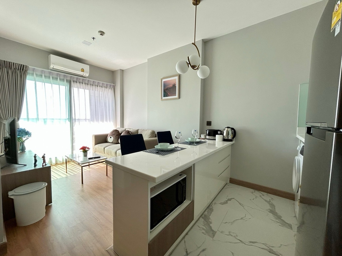 (GBL1683) 💕Condo with the longest rooftop swimming pool 💕 Luxury Condo, luxury condo, good location, near Night Bazaar.