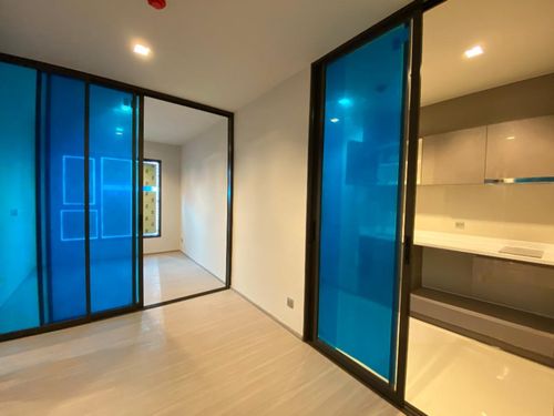 Urgent sale/SALE: Life Asoke Rama 9 (Life Asoke Rama 9) - KC022