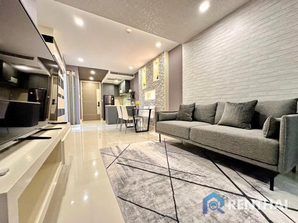 สำหรับ ขาย คอนโด 2 ห้องนอน ที่ Apus Condominium