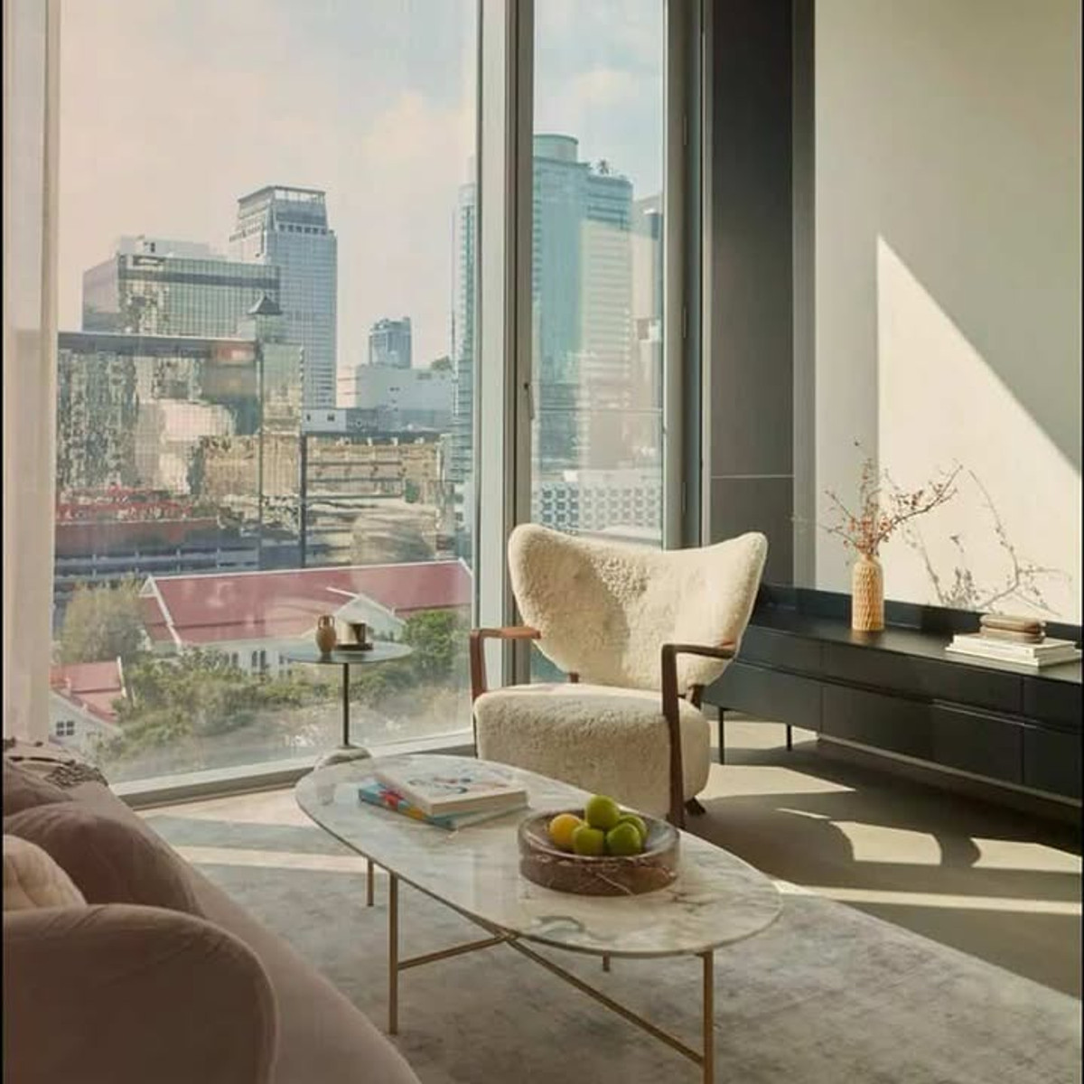 🎈FOR SALE SCOPE LANGSUAN CONDO LIMITED OFFERS 1-Bedroom 83.68 sq.m.  Fully-Furnished by Olivia Floor 18th Special Price 47.3 Million BAHT – รูปที่ 2
