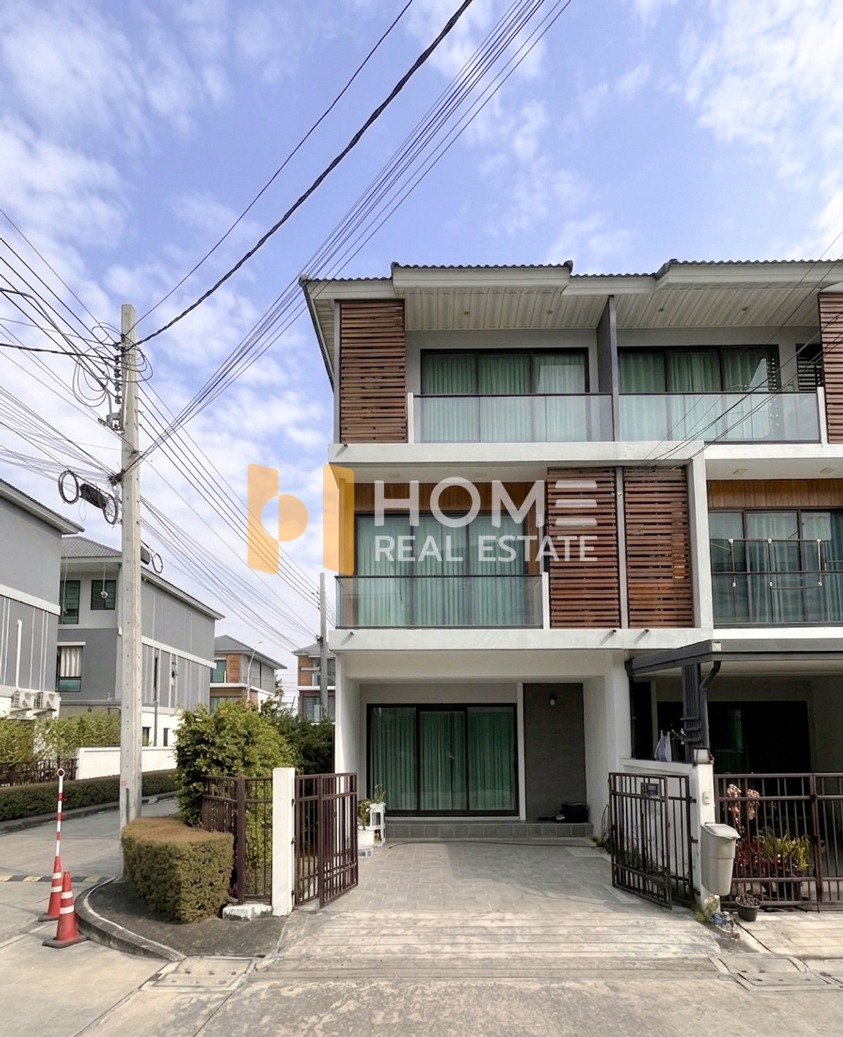ศุภาลัย เออร์บานา บางนา - วงแหวน / 3 ห้องนอน (ขาย), Supalai Urbana Bangna - Wongwaen / 3 Bedrooms (FOR SALE) POON096