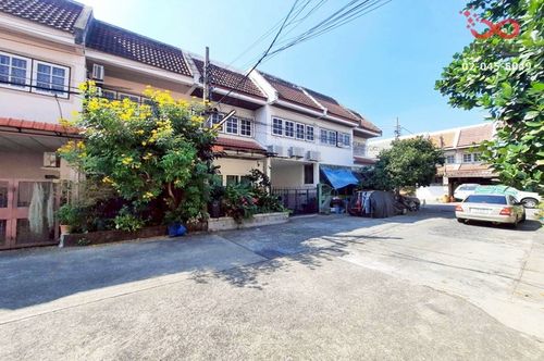 ขายทาวน์เฮ้าส์ 2ชั้น ม.มิตรรุ่งเรือง 1  จรัญสนิทวงศ์  35 แยก18      