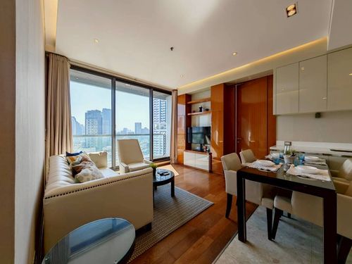 Condo for RENT The Address Sukhumvit 28, spacious room 70 sq m., 2 bedrooms, 2 bathrooms, ready to move in @ 51,000 baht, urgent call 096-2615656, spacious room 70 sq m., 2 bedrooms, 2 bathrooms, fully furnished, ready to move in Location : Promphong , Th
