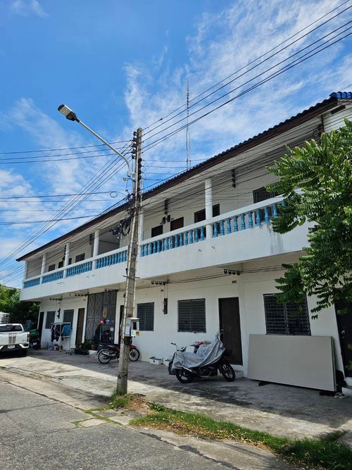 หอพัก ตลาดหนองมน ห่างสุขุมวิท 80 เมตร / 2 ชั้น (ขาย), Dormitory Nong Mon Market , 80 meters from Sukhumvit / 2- Storey (FOR SALE) YEAN087