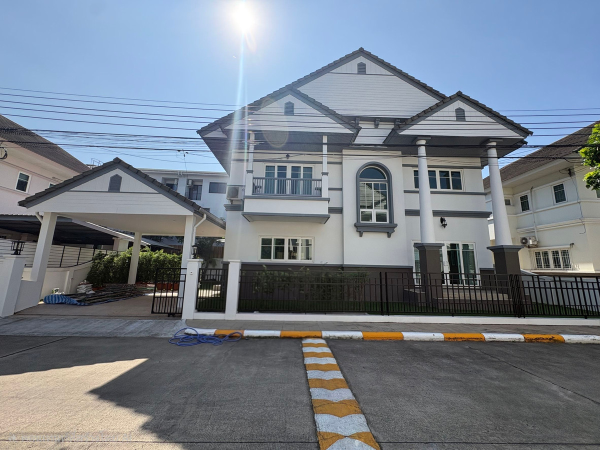 ให้เช่าบ้านเดี่ยว โครงการ The Exclusive Pattanakarn 32 รีโนเวทใหม่ ใกล้ทองหล่อ เพียง 15 นาที