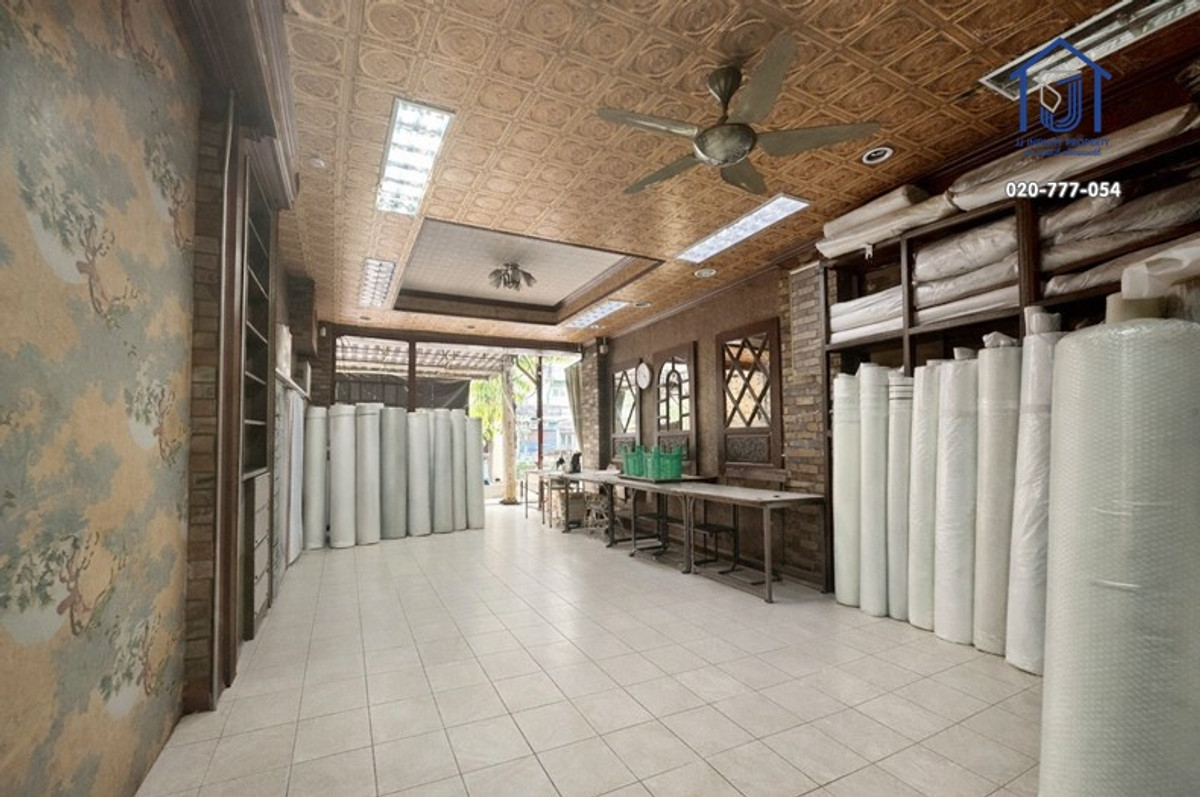 ขายอาคารพาณิชย์ 3 ชั้น 18 ตารางวา ติดถนนสวนสยาม ใกล้รถไฟฟ้าสายสีเหลือง – รูปที่ 3