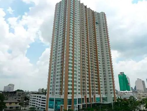 ✨ For Sale: Villa Sathorn Condo ✨ 💰 Only 3,650,000 THB ราคาถูกสุดในตึกครับ เพียง50เมตรถึง BTS กรุงธนบุรี เข้าสาทรสะดวกมากครับ มีห้องพร้อมนัดชมครับ สนใจติดต่อ คุณเจมส์มาร์ ยินดีให้บริการครับ
