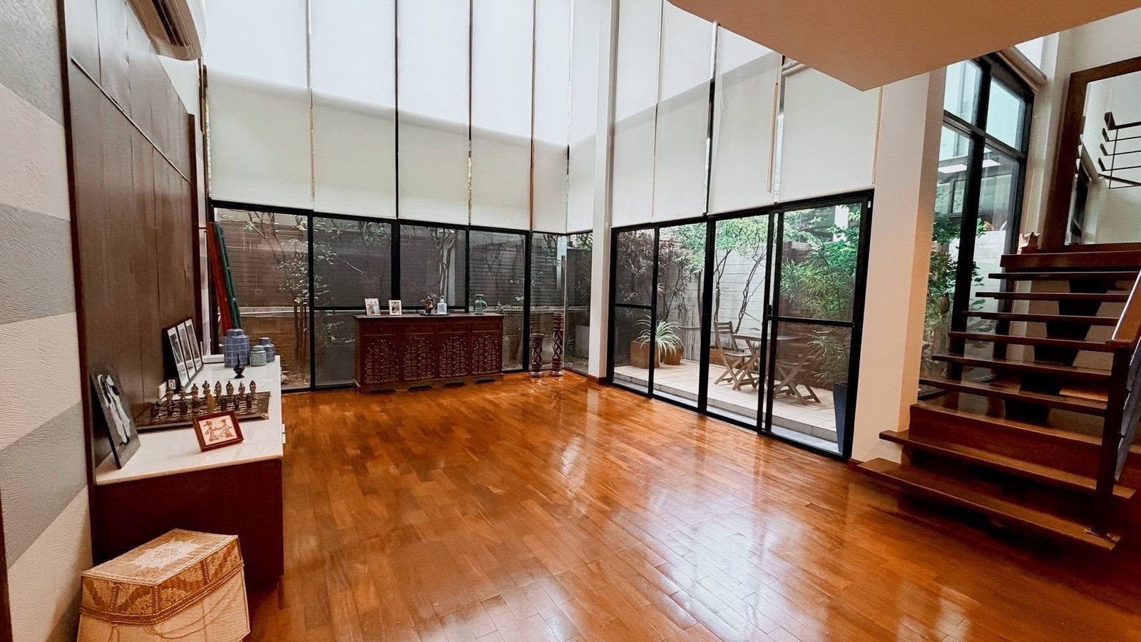 ✅Urgent!! House for rent, Sukhumvit 24, usable area 220 square meters, 3 bedrooms, 3 bathrooms, 1 maids room, separate bathroom. ✅Urgent!! House for rent, Sukhumvit 24, usable area 220 square meters, 3 bedrooms, 3 bathrooms, 1 maids room, separate bathroom.