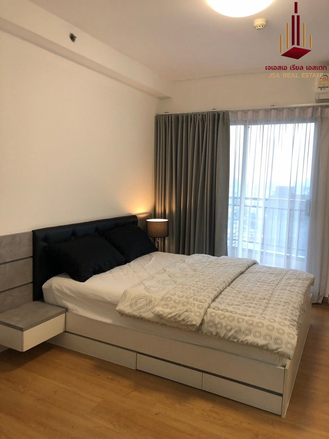 ✨ For Rent: Supalai Park Ekkamai - Thonglor Condo ✨ 💰 Only 24,000 THB/month ✨ For Rent: Supalai Park Ekkamai - Thonglor Condo ✨ 💰 Only 24,000 THB/month