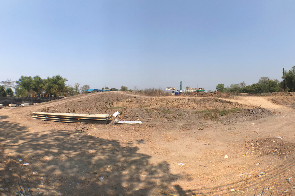 Land for rent, already filled, near Lam Luk Ka Road. Behind the big canal Land for rent, already filled, near Lam Luk Ka Road. Behind the big canal