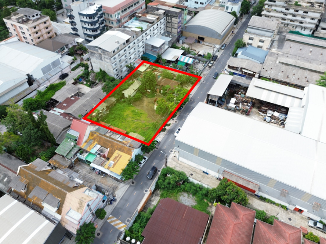 Land for sale in Soi Than Phuying, Mueang Samut Prakan, 300 sq.wa. Only 350 meters from Theparak Road. KK