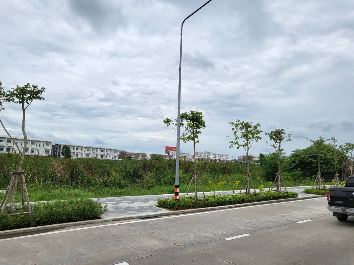 ขายที่ดิน 14-2-77.5ไร่ ถนนเทพรักษ์ ข้างสนามบินดอนเมือง หน้ากว้าง 205ม. – รูปที่ 2