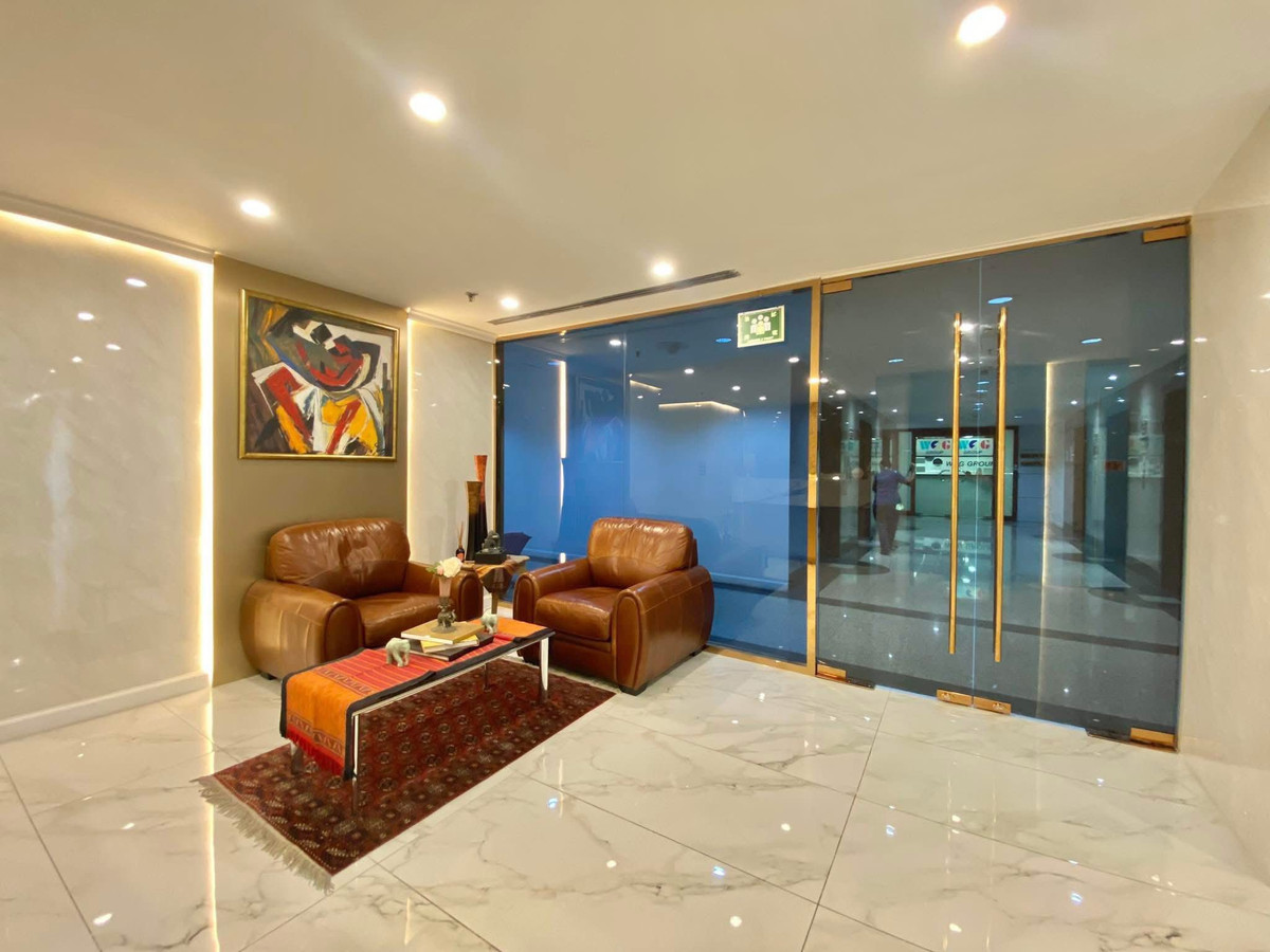 Office Ocean Tower 2 for rent 210sqm or 620 Baht per sqm or 130,000 per month Office Ocean Tower 2 for rent 210sqm or 620 Baht per sqm or 130,000 per month