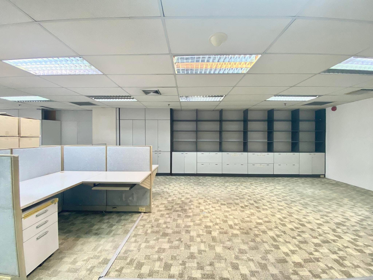 Office Ocean Tower 2 for rent 210sqm or 620 Baht per sqm or 130,000 per month  – รูปที่ 4