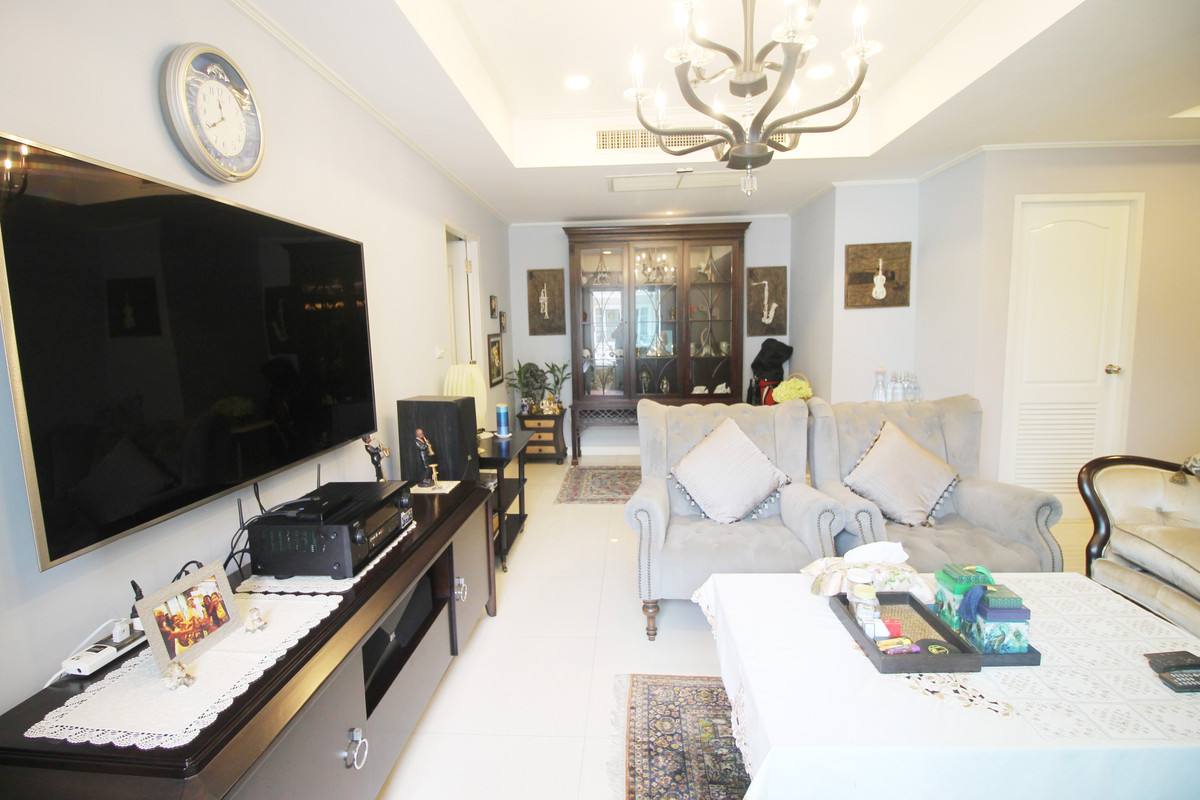 Quiet and private residence in the heart of Sukhumvit