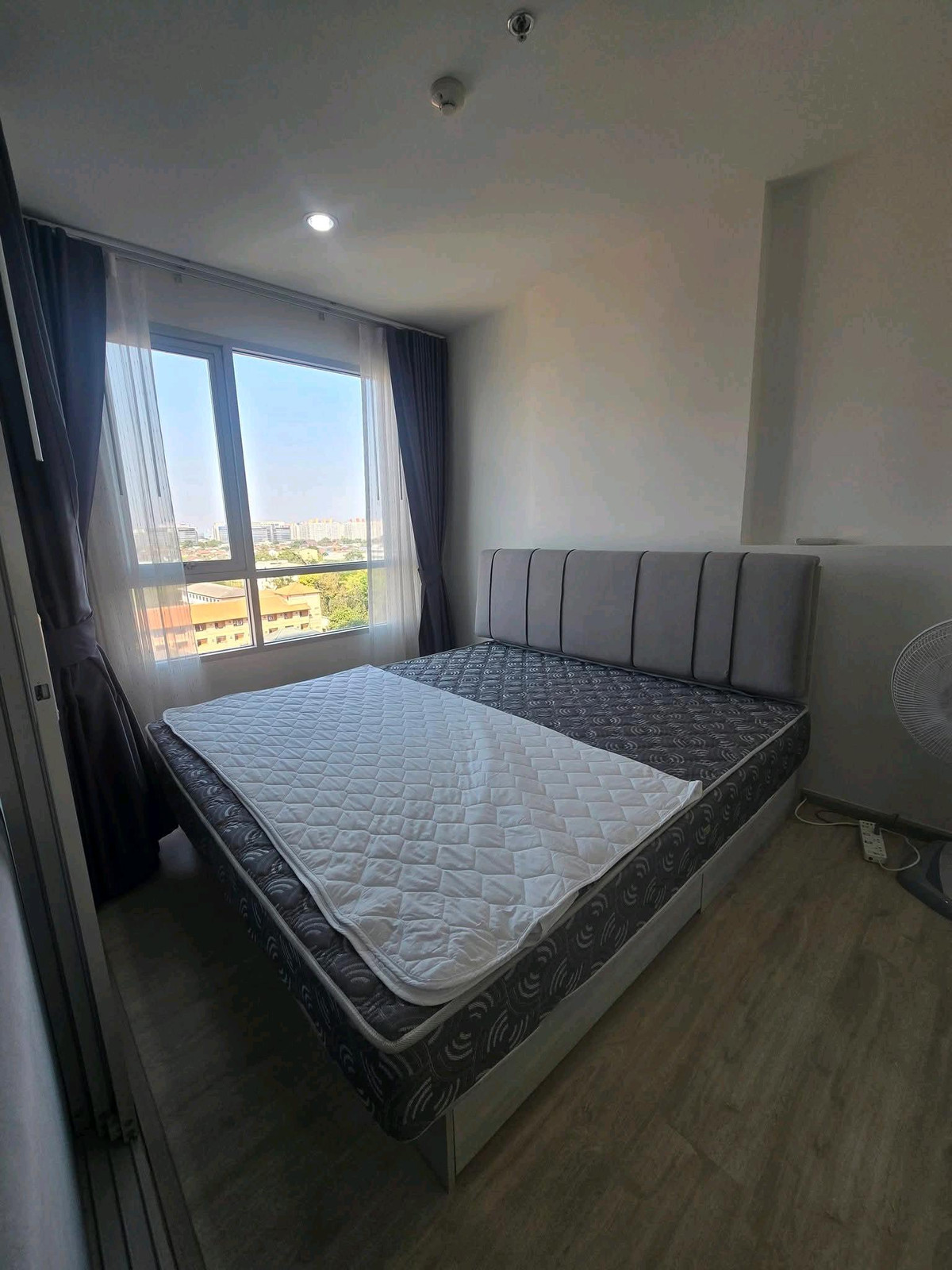 For rent, Niche Mono, room size 32 sq m, north direction, not hot. For rent, Niche Mono, room size 32 sq m, north direction, not hot.