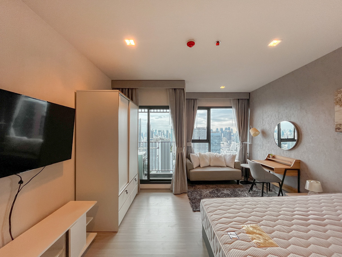 FQ ขายคอนโด Life Asoke Rama 9 ราคา 3,500,000 บาท [MNr251101]