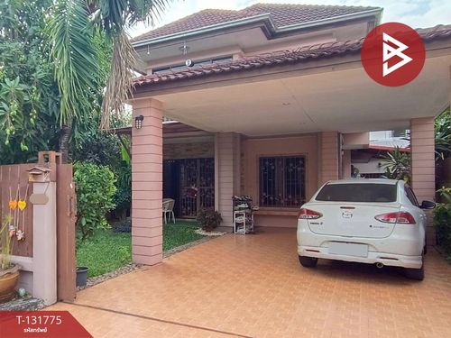 Urgent sale, 2-story detached house, Sammakorn Village, Nimitmai 34, Bangkok, ready to move in, good location.