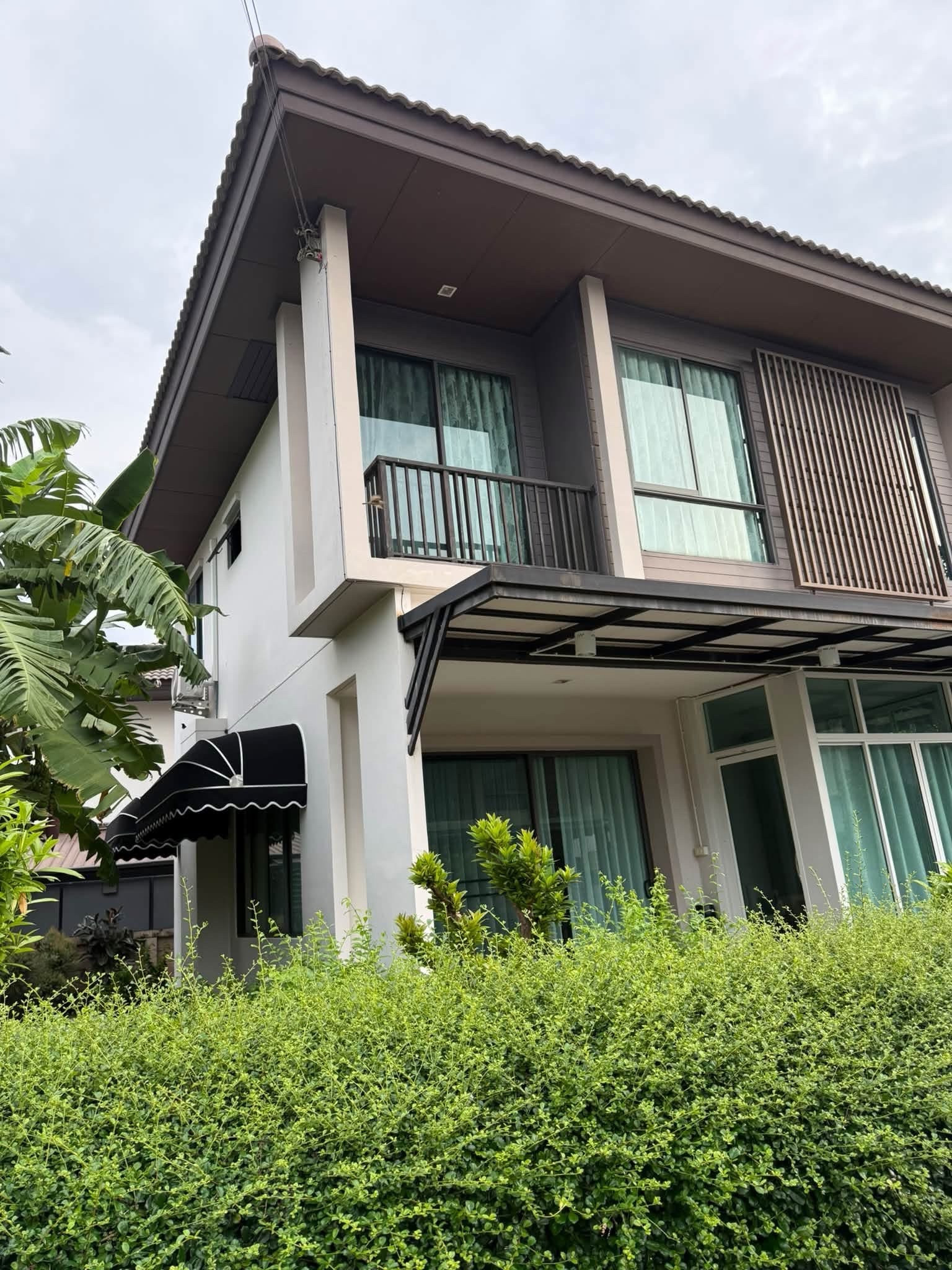 🏡 Single house Habitia Orbit Hathairat 55 sq m, 3 bedrooms, 2 bathrooms, with furniture, 28,000 baht 📞065-536-5165 🏡 Single house Habitia Orbit Hathairat 55 sq m, 3 bedrooms, 2 bathrooms, with furniture, 28,000 baht 📞065-536-5165