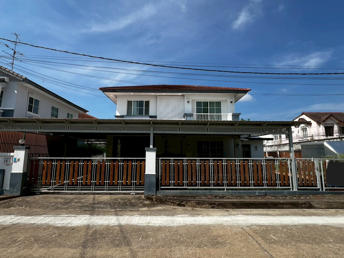 4bedroom house with a ground floor room (furniture can be added, negotiable). Near Bang Bua Thong Hospital. 4bedroom house with a ground floor room (furniture can be added, negotiable). Near Bang Bua Thong Hospital.