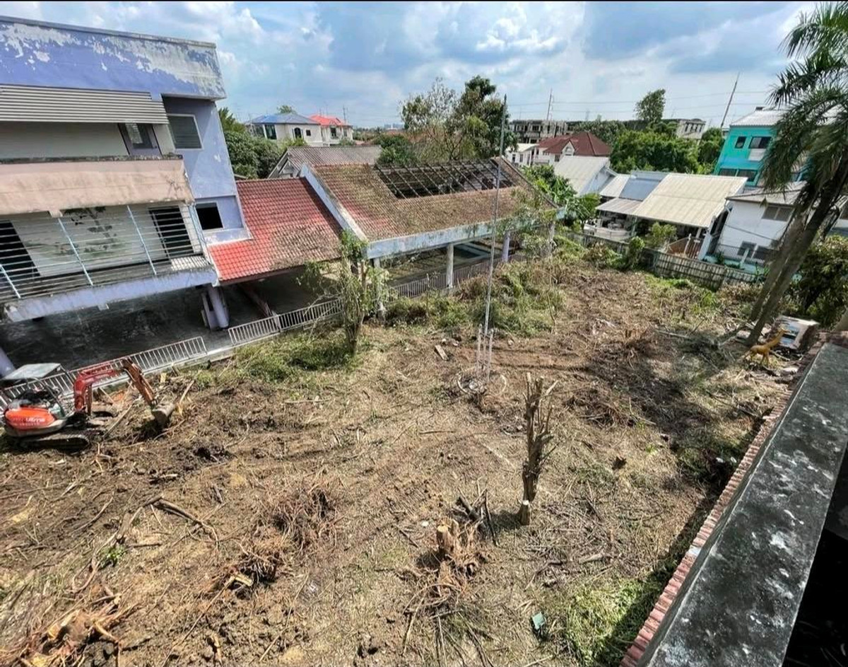 Former school building for rent (Bang Waek Road) Potential location between the roadsKanchanaphisek – Phutthamonthon Sai 2 RoadOpportunity for those looking for a large space to conduct their desired business/project. “The building is ready for use” a – รูปที่ 2