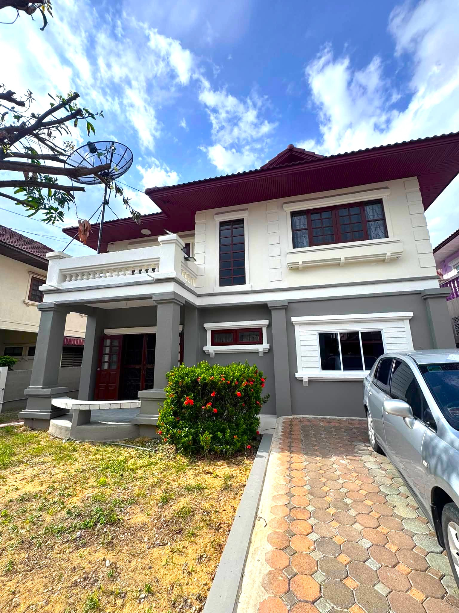 บ้านเดี่ยว 3ห้องนอน ซอยท่าอิฐ ทาสีใหม่ พร้อมเฟอร์นิเจอร์ ทำความสะอาดให้ก่อนเข้าอยู่ บ้านเดี่ยว 3ห้องนอน ซอยท่าอิฐ ทาสีใหม่ พร้อมเฟอร์นิเจอร์ ทำความสะอาดให้ก่อนเข้าอยู่