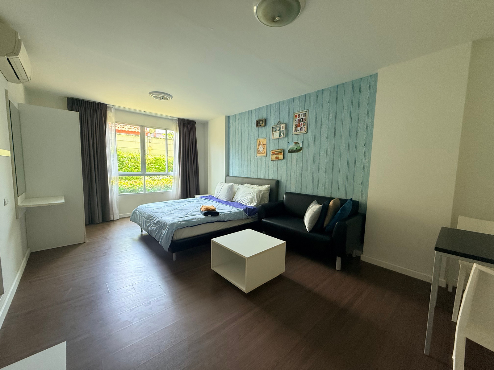 Prime Location Condo for Sale at Baan Koo Kiang Hua Hin City Center, Directly Opposite the Beach Easy Investment, Perfect for Living or Holiday Stay Prime Location Condo for Sale at Baan Koo Kiang Hua Hin City Center, Directly Opposite the Beach Easy Investment, Perfect for Living or Holiday Stay