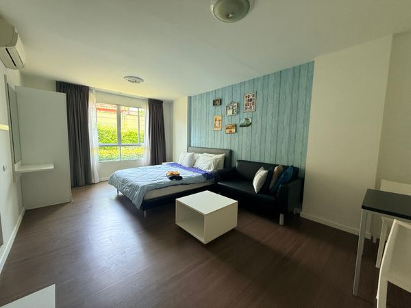 Prime Location Condo for Sale at Baan Koo Kiang Hua Hin City Center, Directly Opposite the Beach Easy Investment, Perfect for Living or Holiday Stay