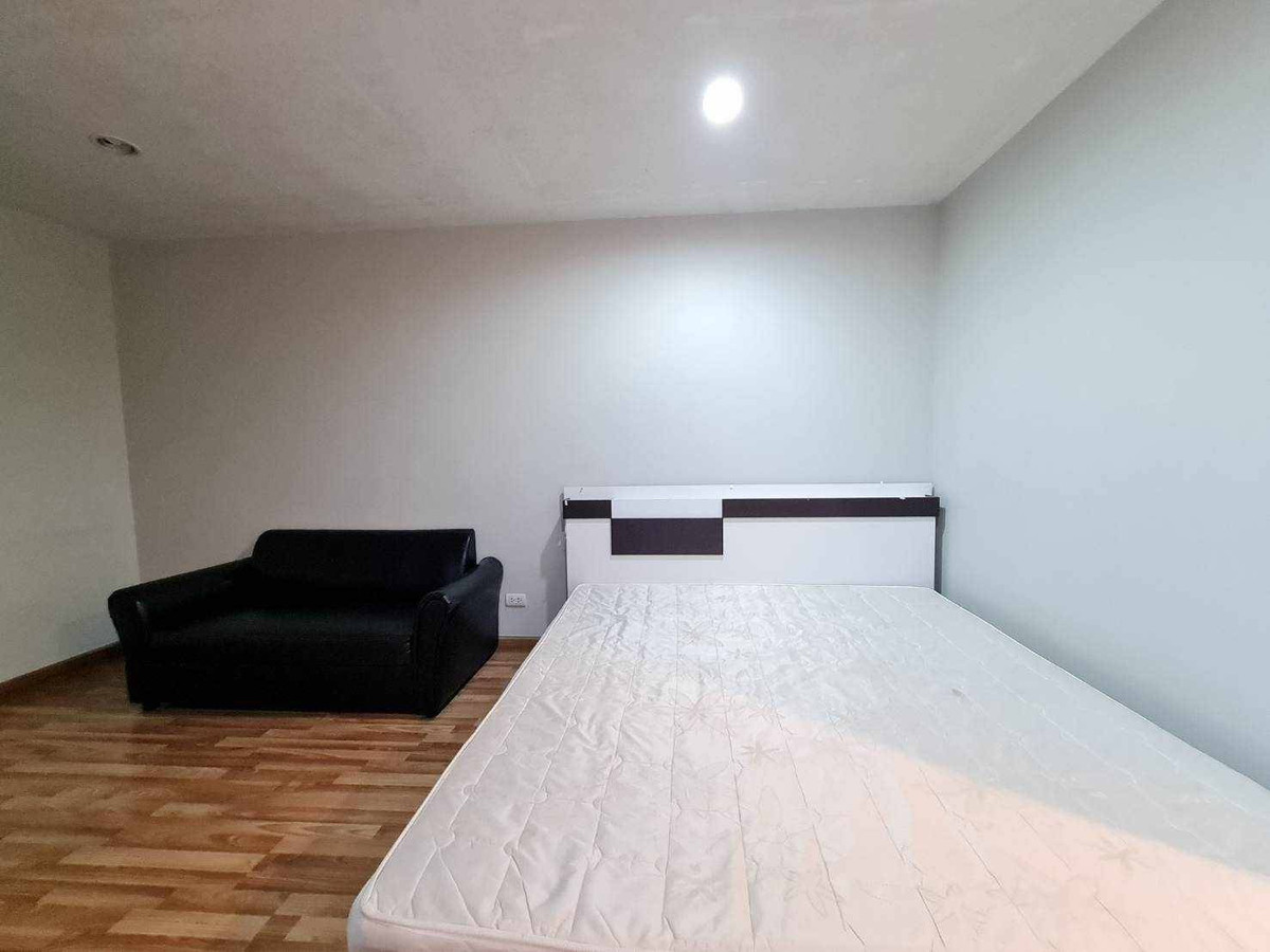 ห้องสวยวิวสระ เฟอร์ฯครบราคาดีมาก!!⭐Regent Home 15 Changwattana (รีเจ้นท์ โฮม 15 แจ้งวัฒนะ) – รูปที่ 4