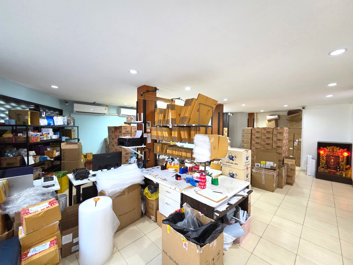 ให้เช่าอาคารพาณิชย์ 4 คูหา 4 ชั้น สาทร–นราธิวาส 14 ทำเลดี ใกล้ BTS ช่องนนทรี สาทร – รูปที่ 4