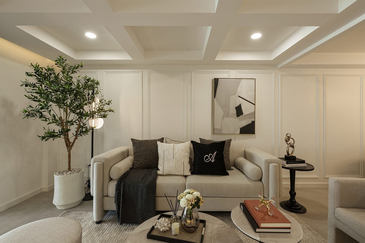 หมู่บ้านคลองตันนิเวศน์ l Modern French Classic Home ใจกลางสุขุมวิท 77 หมู่บ้านคลองตันนิเวศน์ l Modern French Classic Home ใจกลางสุขุมวิท 77