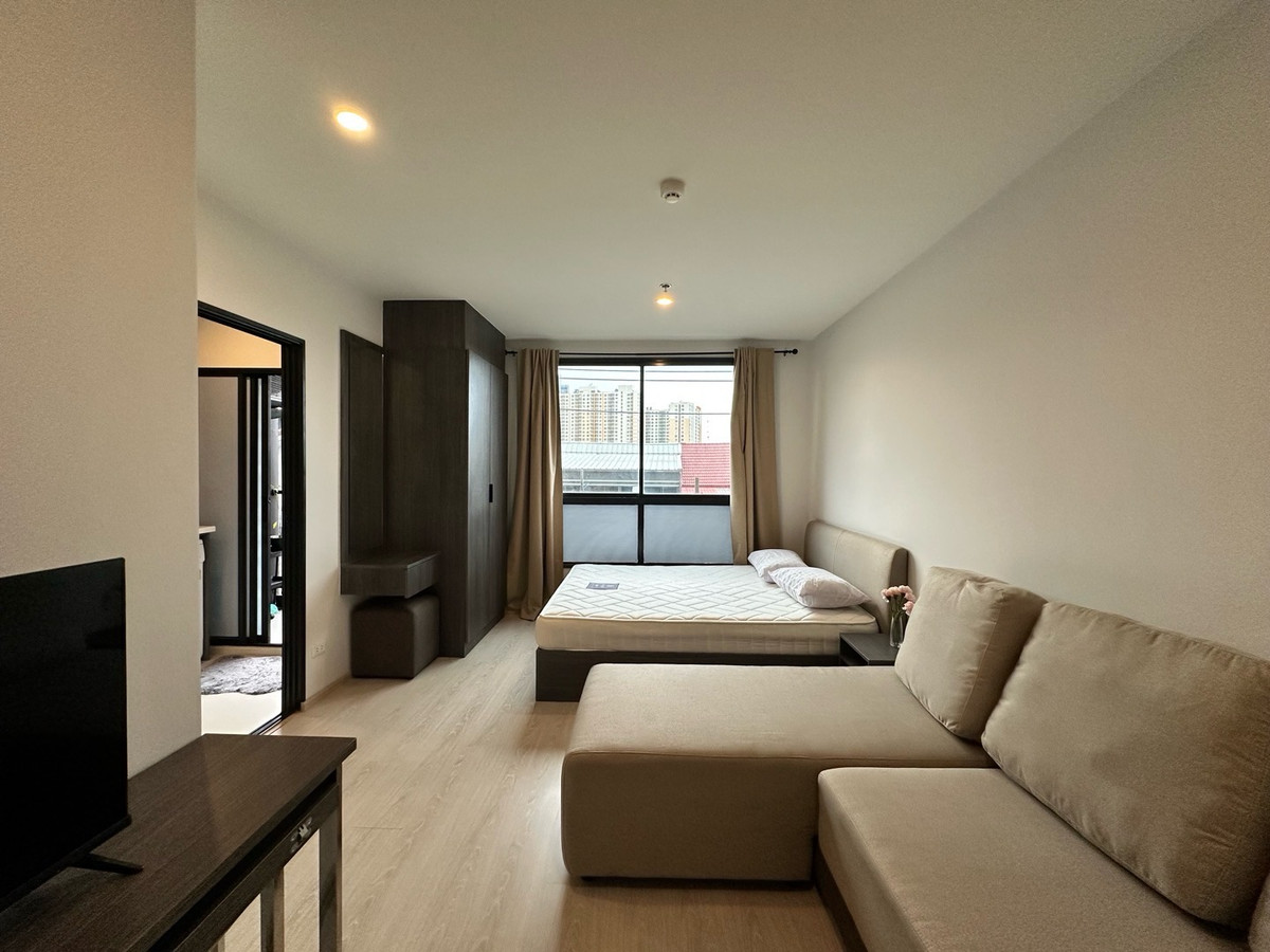 For rent, available for short term at Elio Del Nest Udomsuk (Sukhumvit 103), there is a shuttle van to BTS Udomsuk, 700 meters from the station(walkable) For rent, available for short term at Elio Del Nest Udomsuk (Sukhumvit 103), there is a shuttle van to BTS Udomsuk, 700 meters from the station(walkable)
