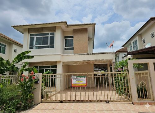 Single house for sale, area 50 sq m, Preecha Romklao-Minburi Village. Lat Krabang-Ring Road connection Suitable for the whole family to live in.