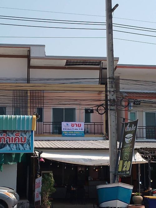 95641 - Cha-am commercial building for sale, good location next to 4 lane road.