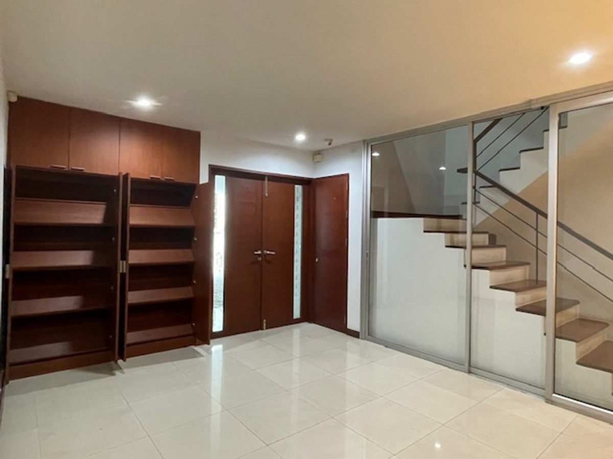  ขาย อาคารพาณิชย์ 4 ชั้น เนื้อที่ 33 ตารางวา ย่านพร้อมพงษ์ – รูปที่ 2