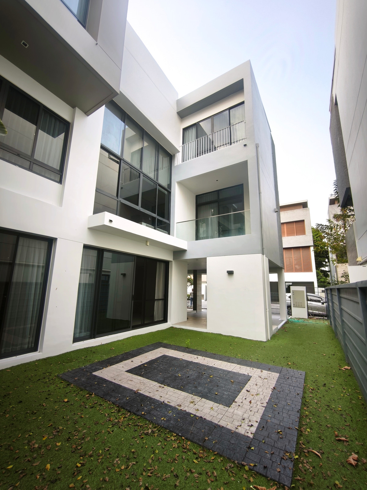 Newly renovated 3-story detached house, fully furnished with premium decor. Ready to move in!No.50-HH-69006 – รูปที่ 4