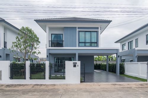 แมกซิม กรีน วิลเลจ ร่มเกล้า - สุวรรณภูมิ  / 4 ห้องนอน (ขาย), Maxim Green Village Romklao - Suvarnabhumi / 4 Bedrooms (FOR SALE) BZD131