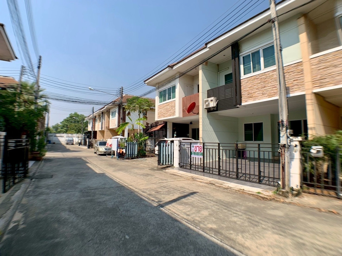 Cheap sale, large 2-story townhouse, The Living Rangsit-Tiwanon, 3 bedrooms, 3 bathrooms, 27.4 sq m. – รูปที่ 3