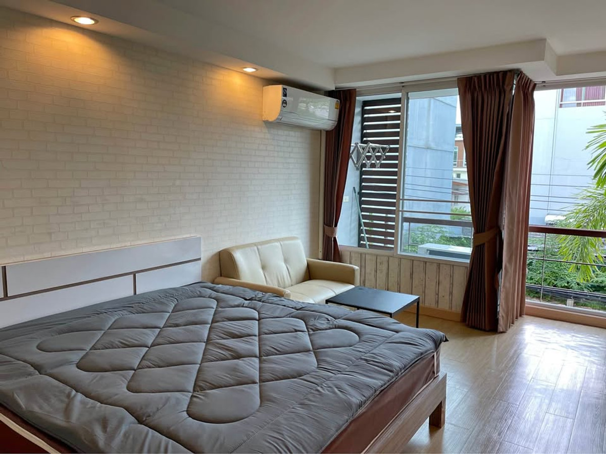 Condo for sale Humble Living @ Chintawet near MRT Sutthisan 700 meters (S5328)