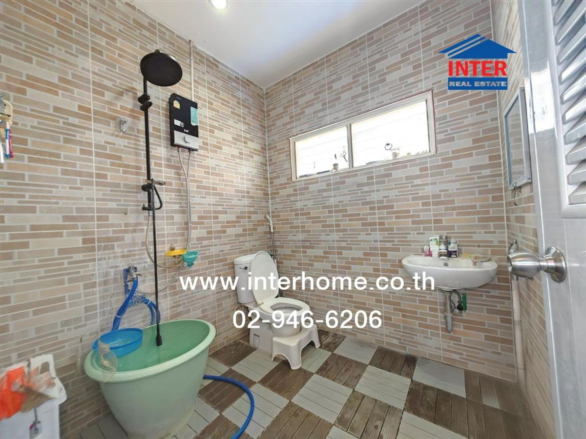 บ้านเดี่ยว 2 ชั้น 68 ตร.ว. หมู่บ้านบัวทิพย์(บ่อพลับ) ซอยเศรษฐวิถี-บ้านอ้อยอีเตี้ย ใกล้สำนักงานเทศบาลตำบลบ่อพลับ ถนนทางหลวงพิเศษหมายเลข81 ถนนทางหลวงชนบท375 เมืองนครปฐม นครปฐม – รูปที่ 3