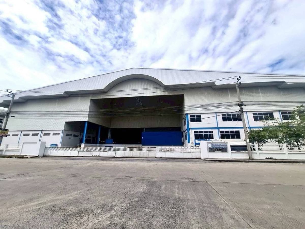 Industrial factory for rent with factory license @ Bangna Trad KM.23 on land 6 rai 3 ngan 71.5 square wah, usable area 5,508 square meters, Samut Prakan Province.