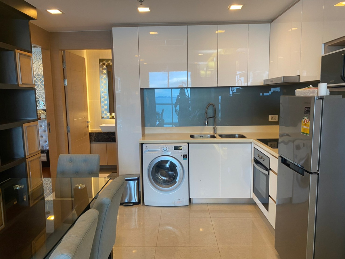 For sale condo The Palm wongamat beach front beast price 2 Beds corner type (S03-2384) For sale condo The Palm wongamat beach front beast price 2 Beds corner type (S03-2384)
